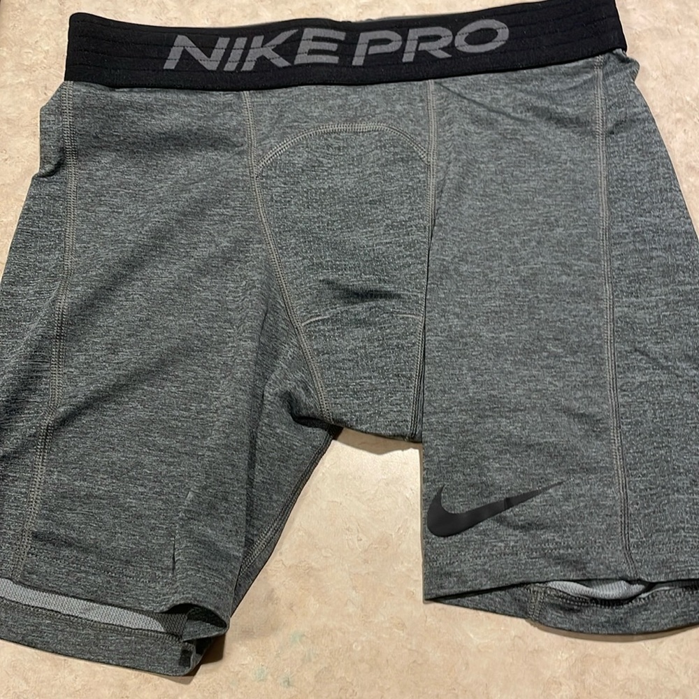 Dark gray Nike dri fit. Size small. Discount on multiple just message
